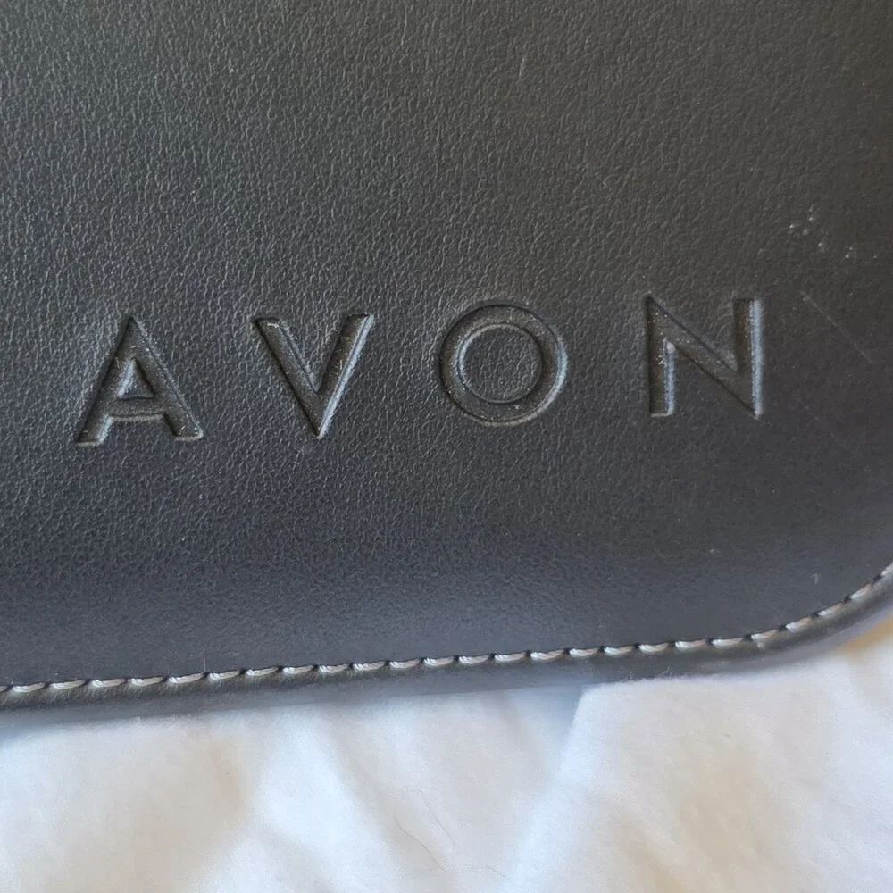 Avon Black Planner Organizer Zippered 10 X 8 in.